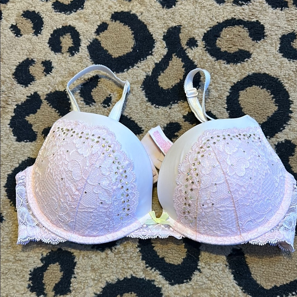 Elegant Pink Lace Bra